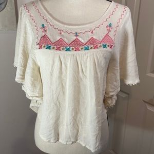 Pastel Embroidery butterfly sleeve top
